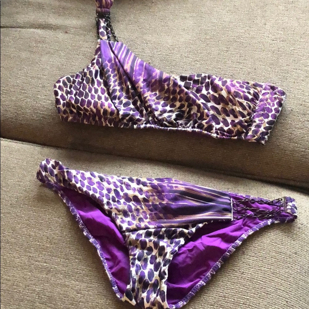 Becca Bikkini gently used in great condition